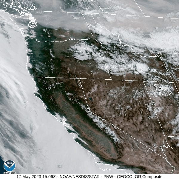 satelitte image of smoke models showing smoke from Canada drifting down to Northwestern US